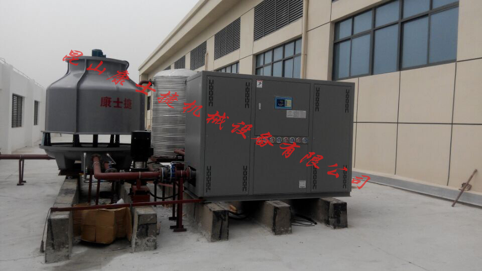 紡織廠用水冷式冷水機現(xiàn)場